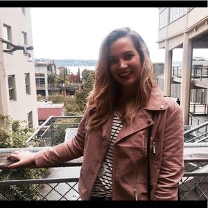 Meet your Posher, Anna